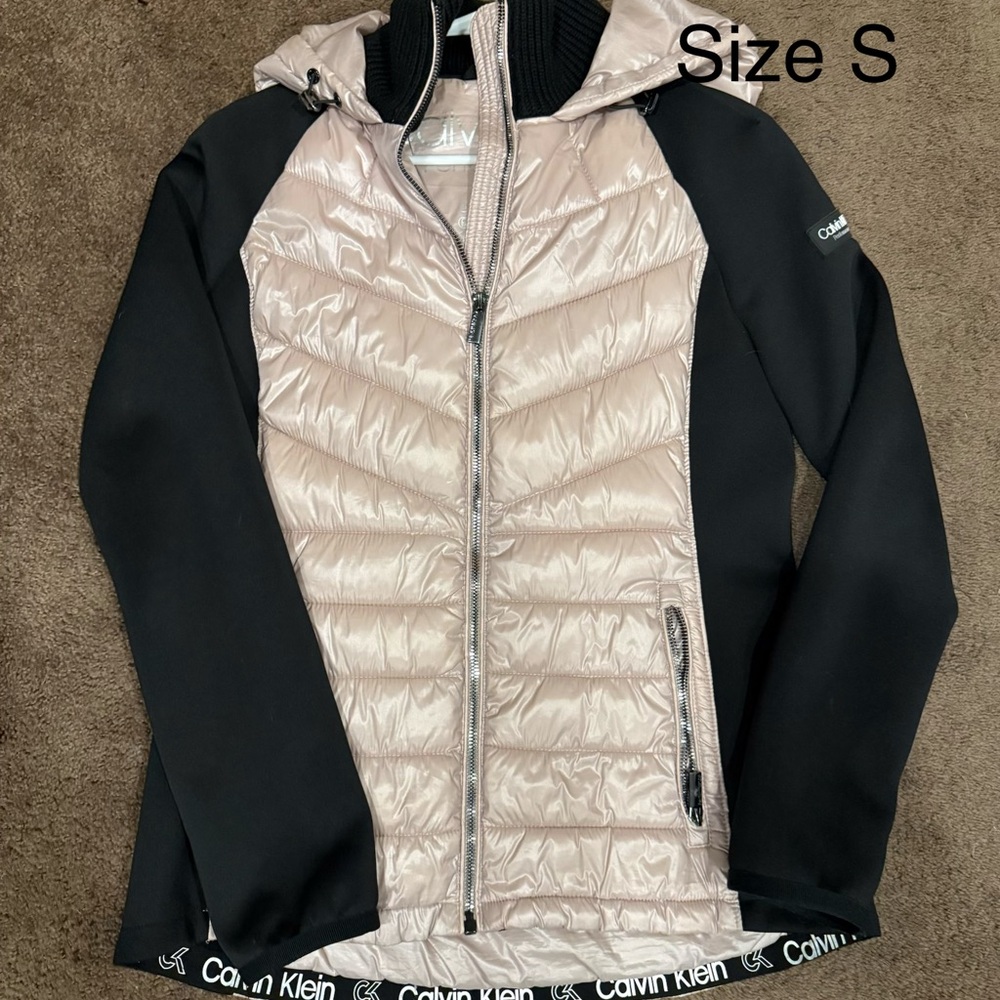 Calvin Klein Women's Black and pink Cream Puffer Jacket